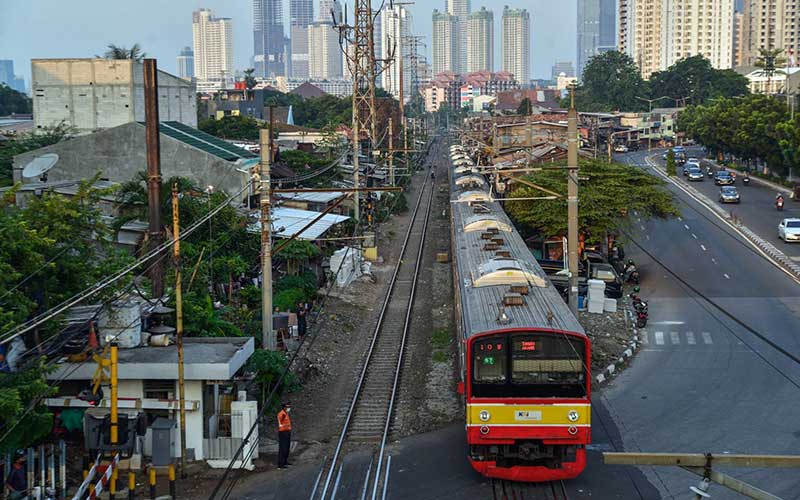  Level PPKM Diturunkan, Jumlah Pengguna KRL Meningkat