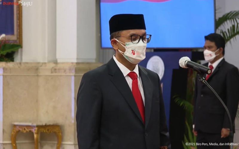 Resmi! Jokowi Lantik Ivan Yustiavandana Jadi Kepala PPATK