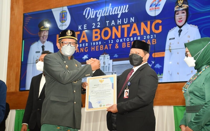  Wujudkan Pendidikan Layak bagi Anak, Pupuk Kaltim Terima Penghargaan dari Pemkot Bontang