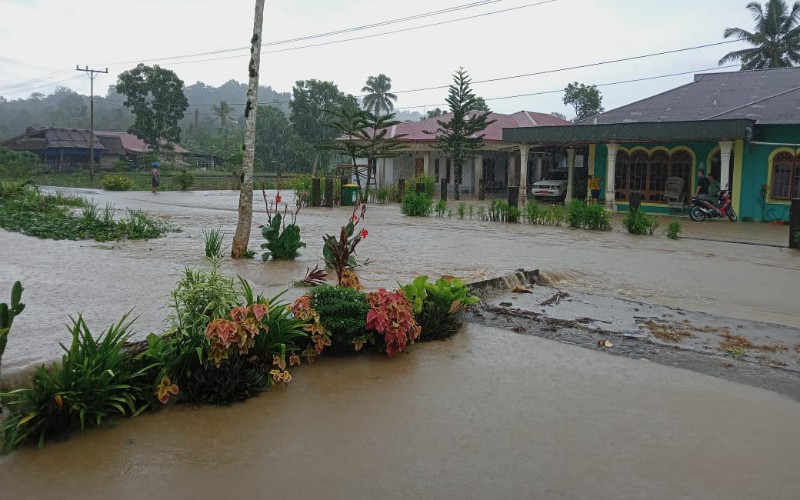  Banjir Rendam 40 Unit Rumah di Kabupaten Nias, Ini Penyebabnya Versi BPBD