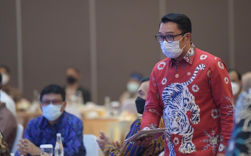  Ridwan Kamil Minta BUMD Jabar Serius Cetak Laba 
