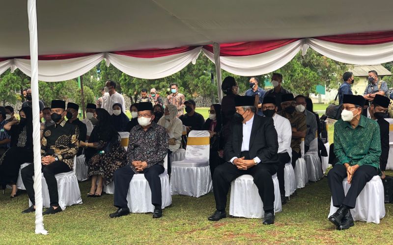 SBY, JK, Hingga Boediono Hadiri Pemakaman Sudi Silalahi di TMP Kalibata