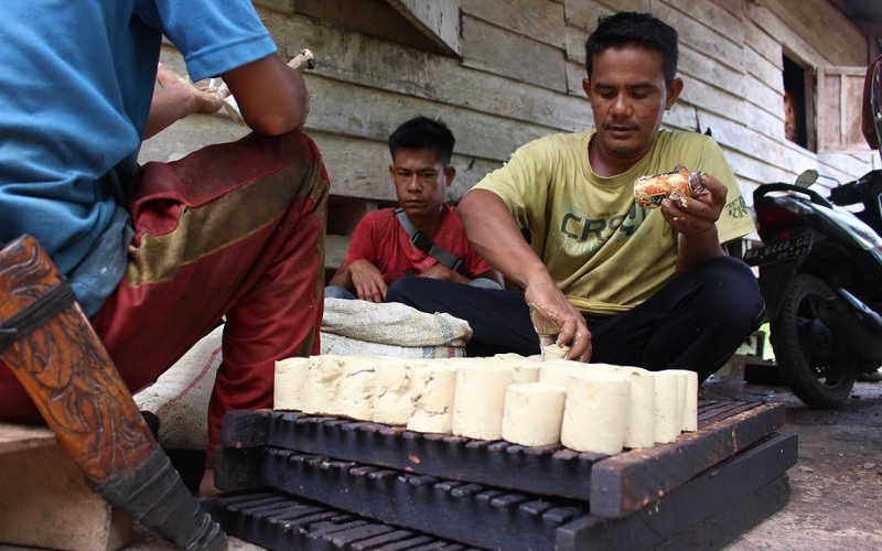  Sumbar Mencari Investor untuk Komoditas Gambir