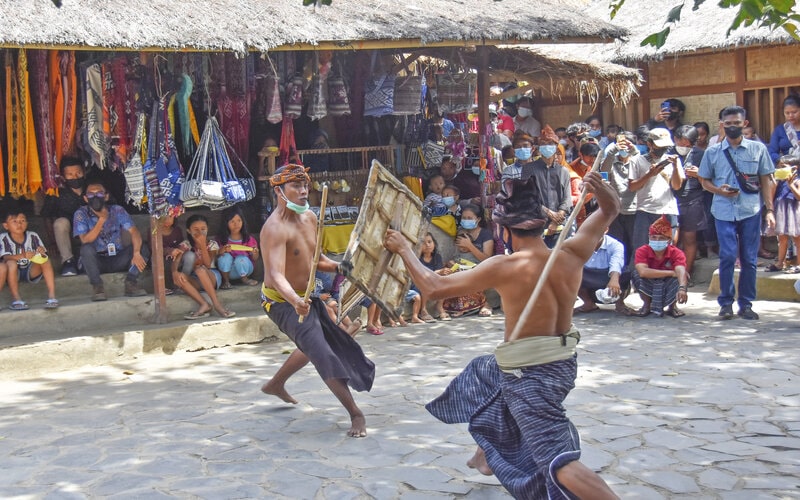  Sembilan Desa Wisata di Lombok Dikucuri Dana