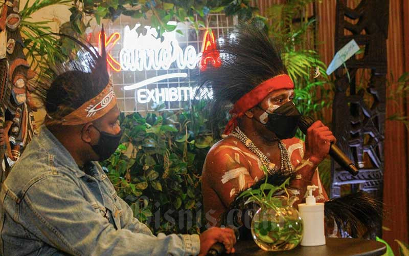  Diskusi Pelestarian Budaya Papua Saat Acara Kamoro Art Exhibition & Sale 2021