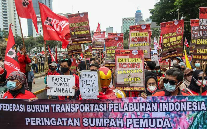  Buruh dan Mahasiswa Gelar Aksi Untuk Mengevaluasi Dua Tahun Pemerintahan Joko Widodo-Ma\'ruf Amin