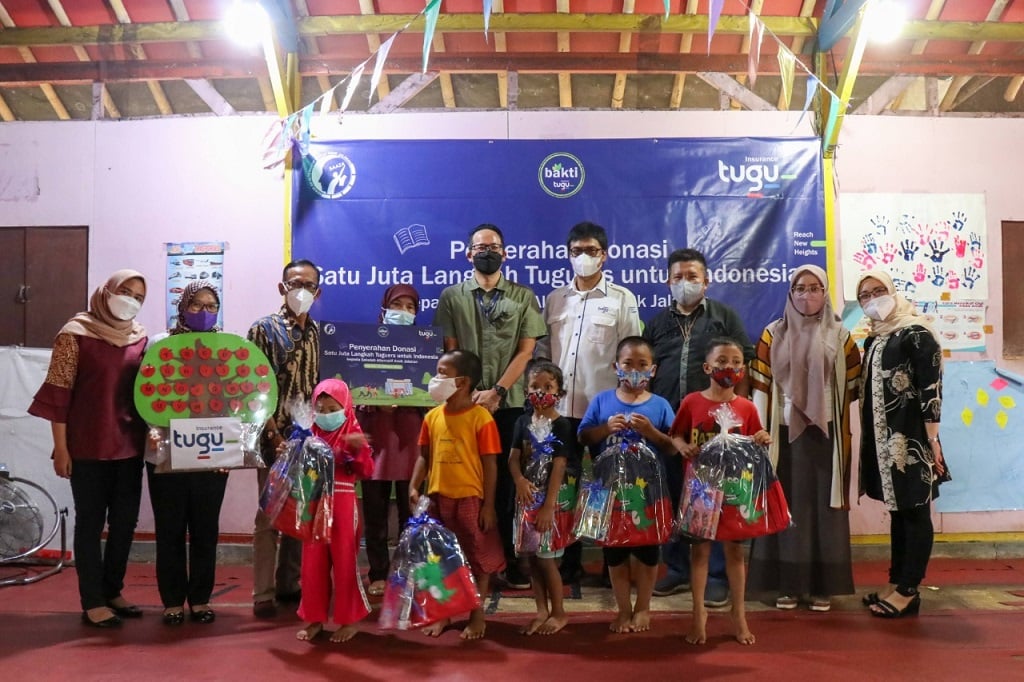  Tugu Insurance Dukung SDGs dengan Berdonasi Ke Sekolah Alternatif untuk Anak Jalanan