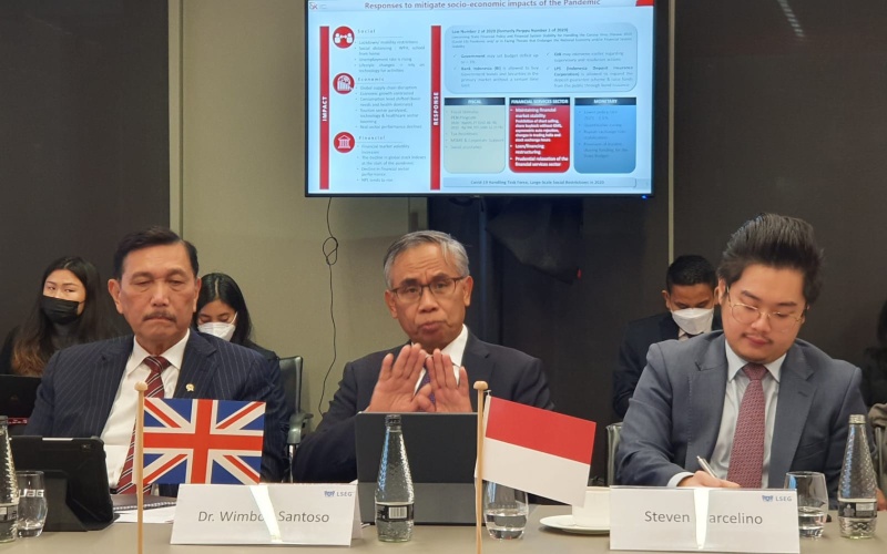  Di London, Bos OJK Ajak Investor Asing Masuk ke Bursa Indonesia