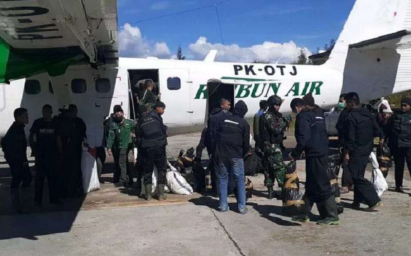  Bandara Sugapa Papua Sudah Aman, TNI Polri Masih Berjaga