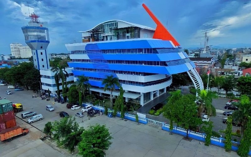 Operator Pelabuhan UEA DP World Bakal Jajaki Investasi di Pelindo