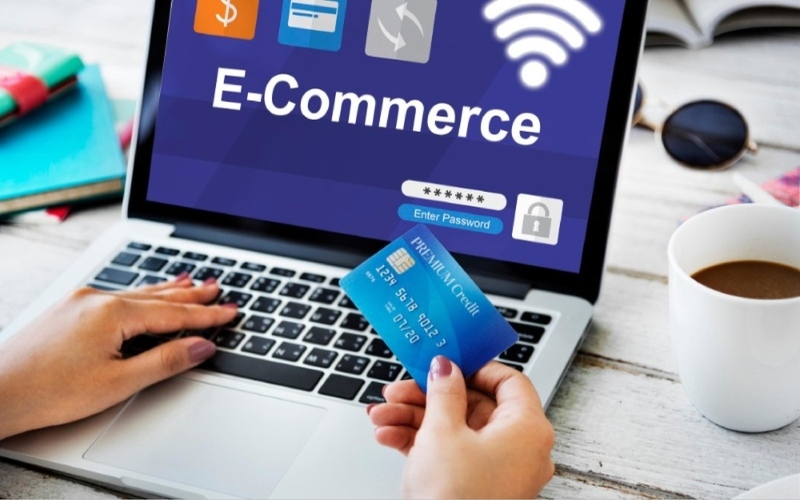  Ini Bedanya Social Commerce dengan E-Commerce Menurut Indef