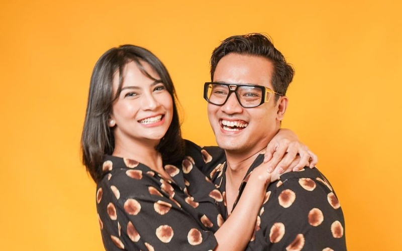 Crazy Rich Surabaya Janji Dampingi Putra Vanessa Angel hingga Sukses