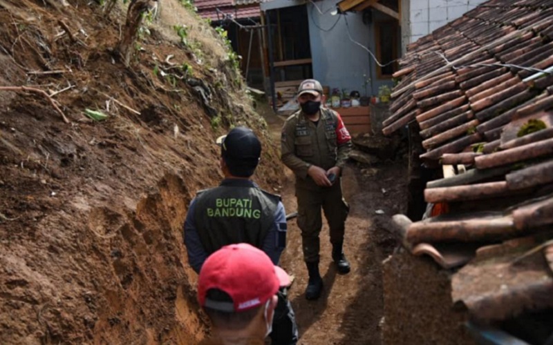  Pemkab Bandung Anggarkan BTT Tangani Longsor Pangalengan