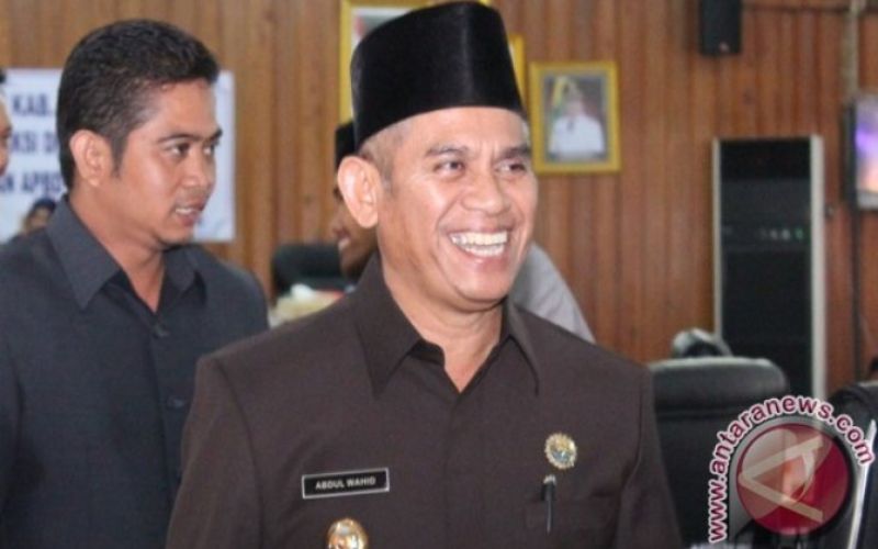  KASUS SUAP  : KPK Menahan Bupati Hulu Sungai Utara