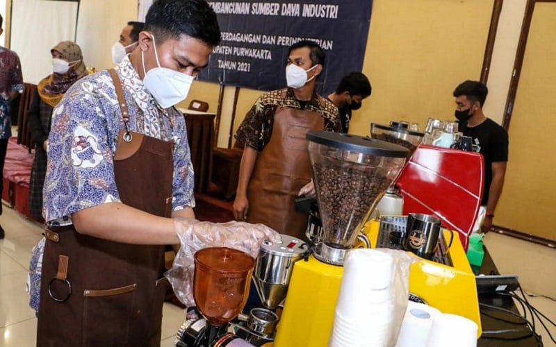  Punya Produk Kopi Terbaik, Purwakarta Latih Milenial Jadi Barista Andal