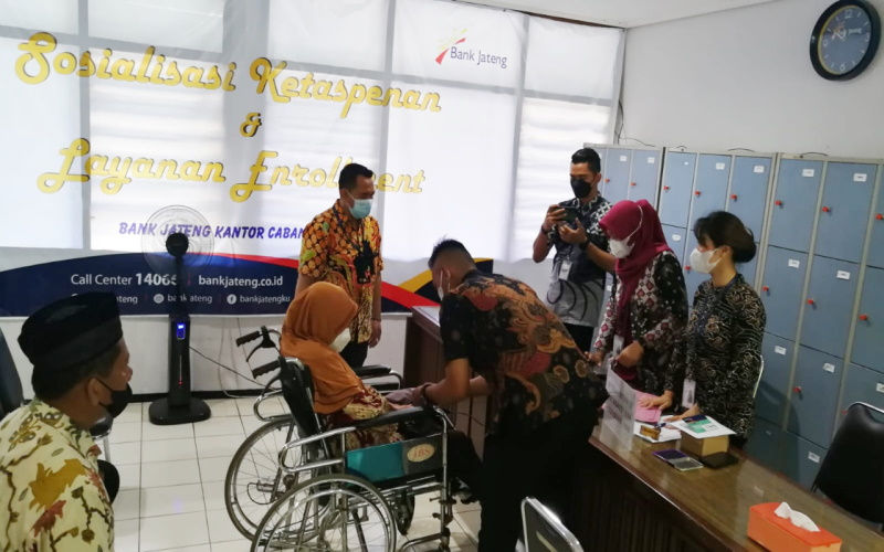  Bank Jateng Mudahkan Pensiunan dengan Perekaman Data Berbasis Biometrik