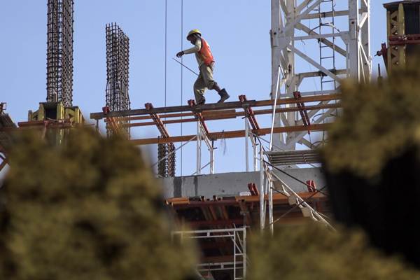  Pengalihan IMB, Proyek Pengembang Terhambat Perda Persetujuan Bangunan Gedung