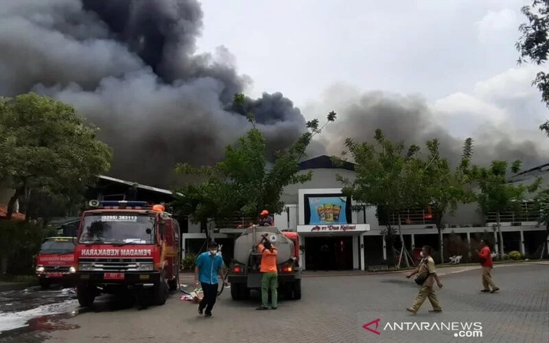  Kebakaran Pabrik Dua Kelinci di Pati Merusak 10 Persen Bangunan