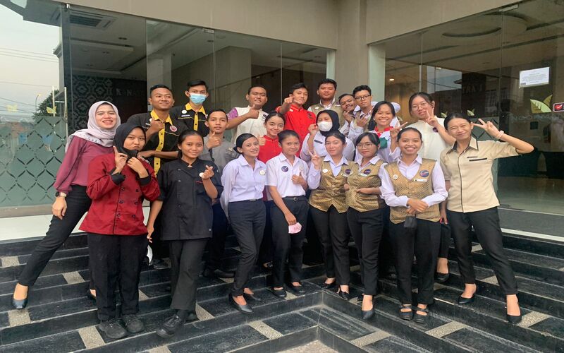  Jamin Kualitas Layanan, Noormans Hotel Semarang Latih Phone Etiquette