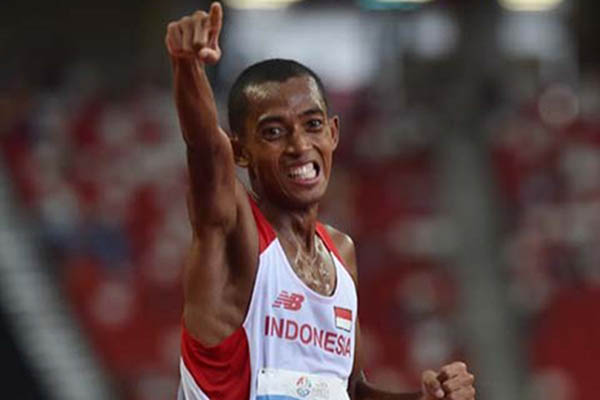 Agus Prayogo dan Odekta Naibaho Juara Borobudur Marathon 2021