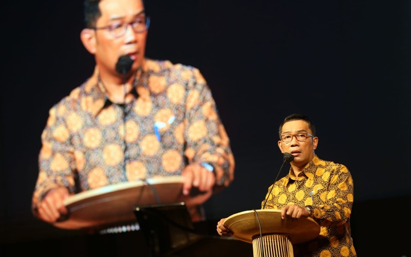 Ridwan Kamil Minta Alumni Perguruan Tinggi Ikut Tingkatkan Ekonomi-SDM