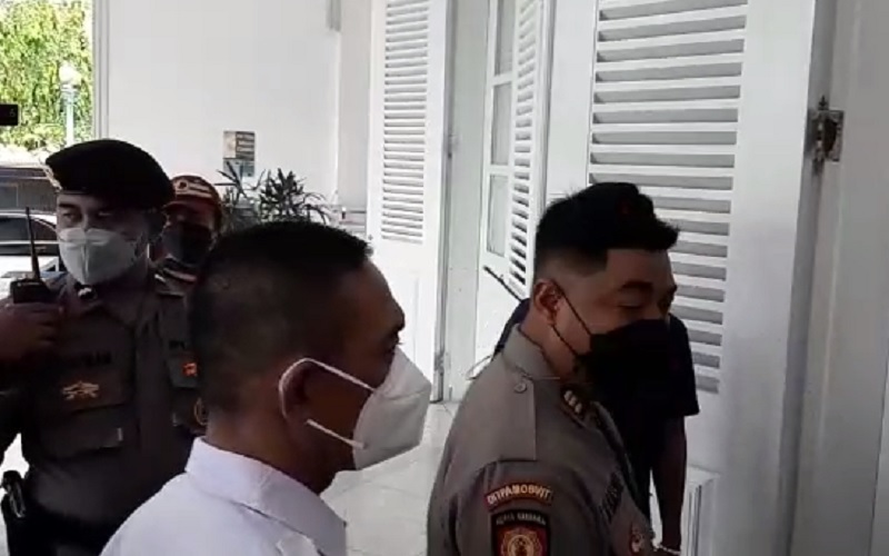  Buruh Demo Tuntut UMP Naik 10 Persen, Anies Temui Serikat Pekerja