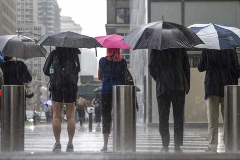 Cuaca Jakarta 30 November, Potensi Hujan Disertai Kilat dan Angin Kencang