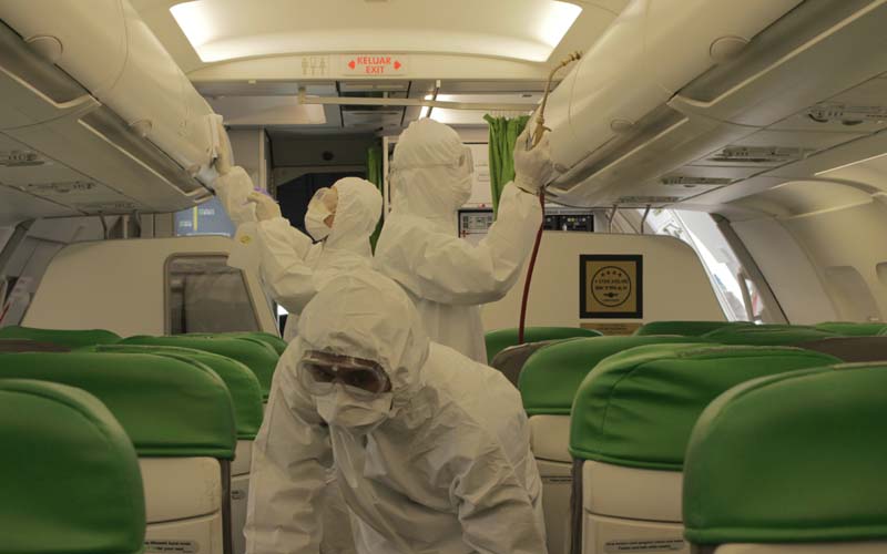 Citilink Indonesia melakukan kegiatan disinfeksi pesawat untuk mencegah penyebaran virus Corona (Covid-19)./Dok. Istimewa