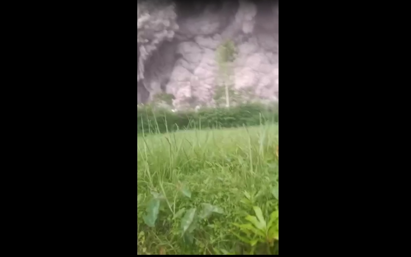 Tangkapan layar video Gunung Semeru meletus/Istimewa