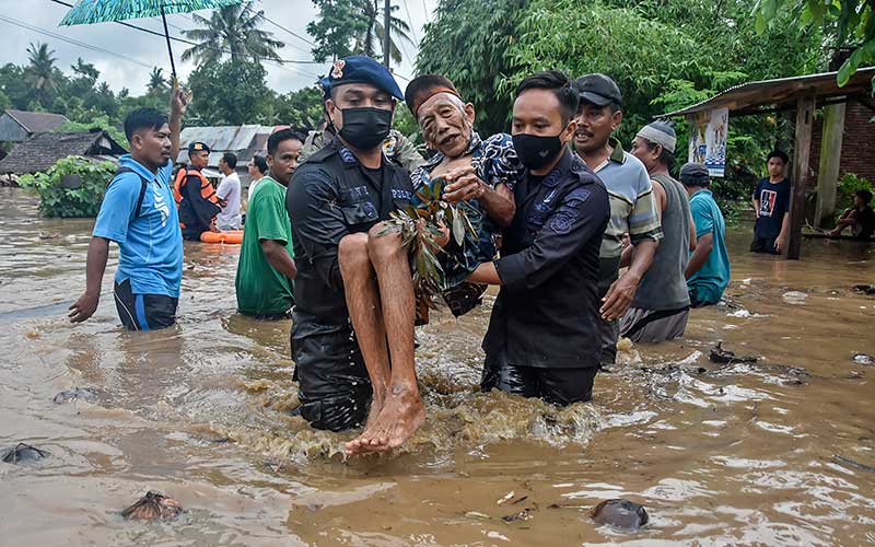  Ratusan Rumah Warga di Lombok Terendam Banjir