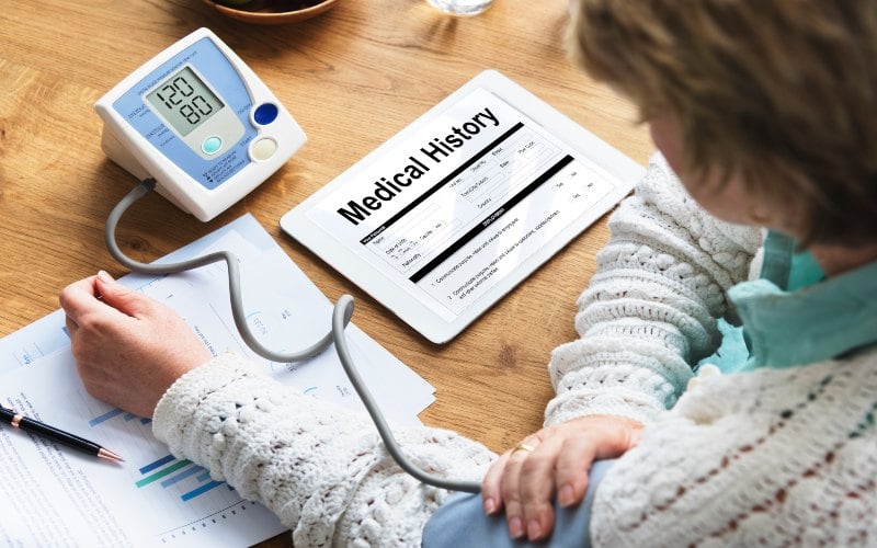 Cara menurunkan tekanan darah tinggi tanpa obat-obatan - Freepik.com