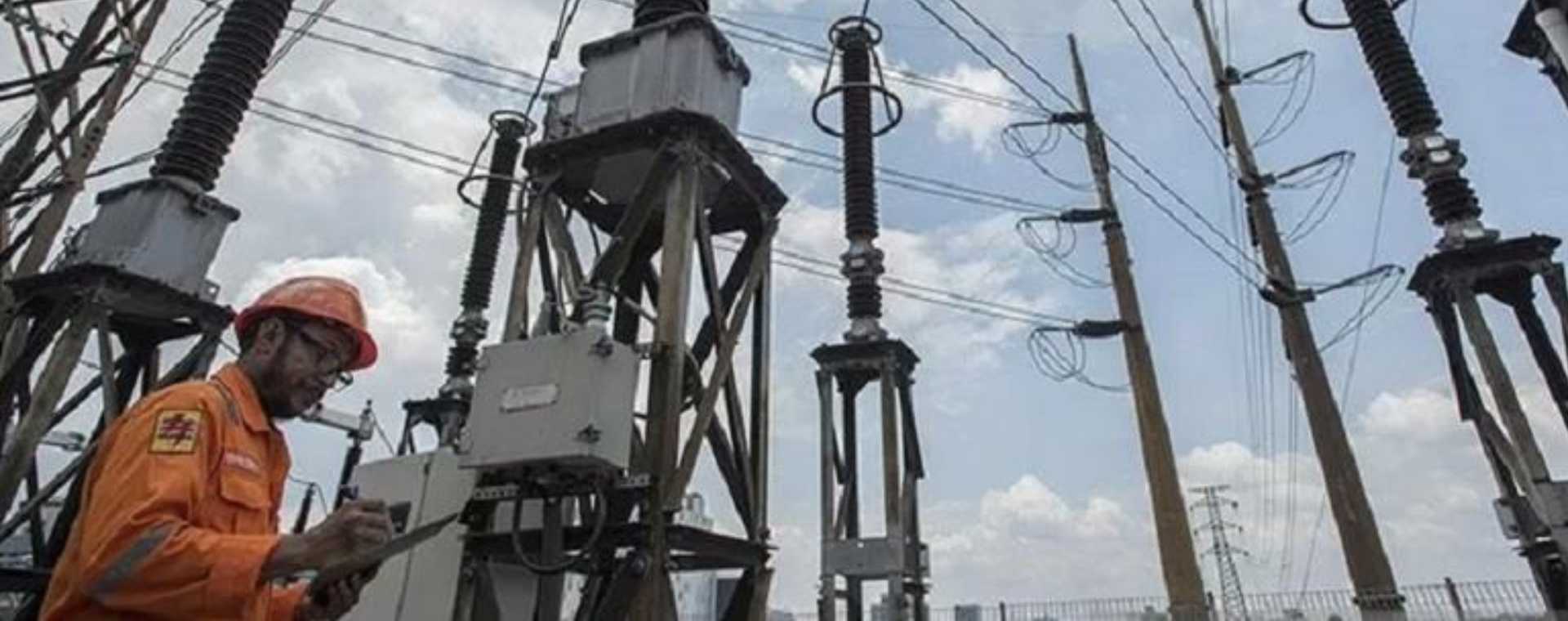  Perombakan Direksi PLN, antara Pusaran Politik dengan PR Besar Transisi Energi