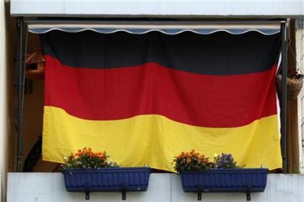 Ilustrasi: Bendera Jerman terpasang di sebuah rumah di Dortmund,  19 Juni  2012./Reuters
