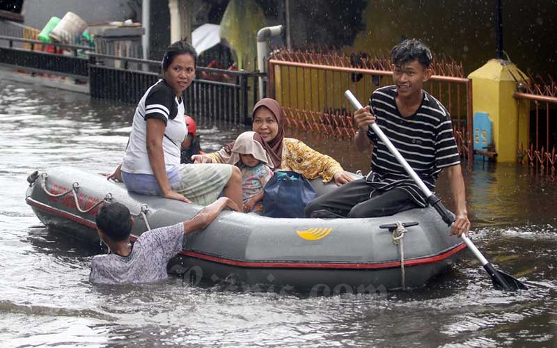  Banjir Masih Menggenangi Sejumlah Wilayah di Makassar
