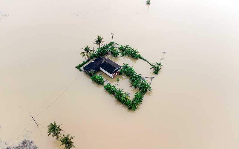  Sungai Citarum Meluap, Ratusan Rumah di Jawa Barat Terendam Banjir