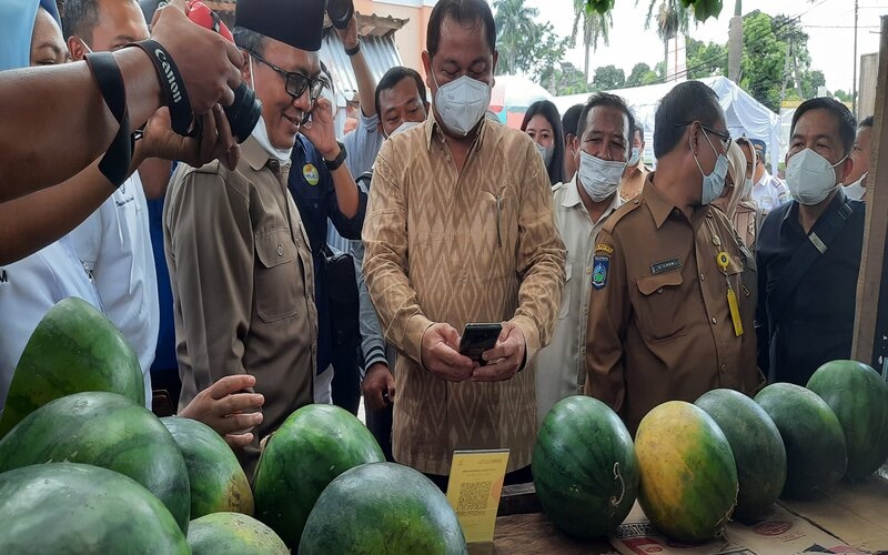  634 Pedagang di Pasar Narmada Lombok Barat Mulai Gunakan QRIS