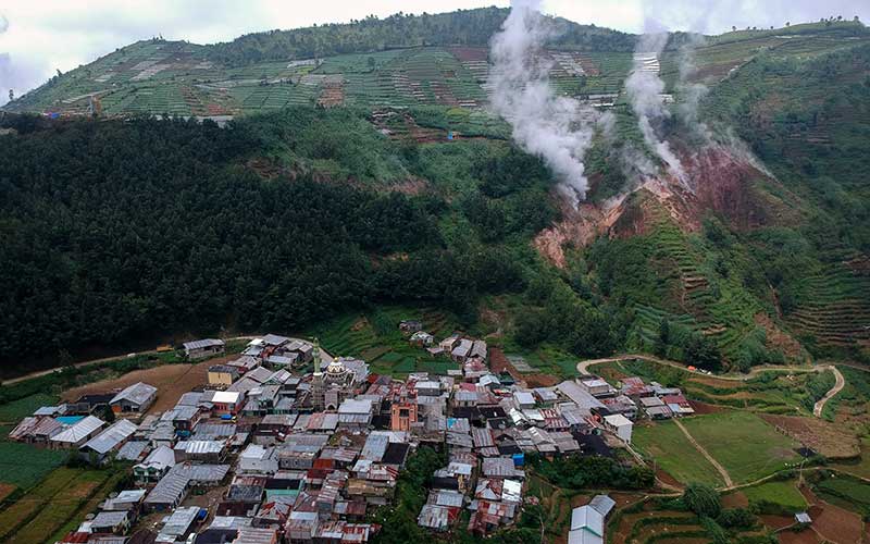  Ratusan Warga Tinggal di Dekat Kawah Sipandu di Batang Jawa Tengah