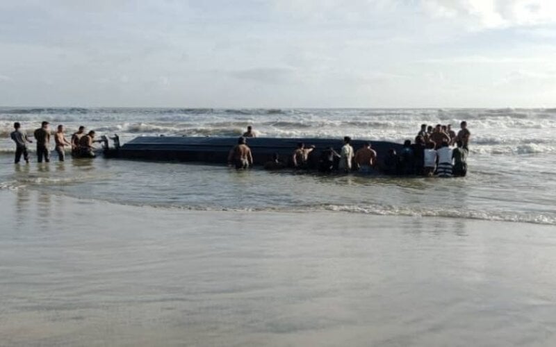  Kapal Pembawa Pekerja Migran Karam, Malaysia Kembali Temukan Mayat