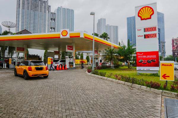  Tekan Emisi Karbon, Shell Indonesia Pasang panel Surya di SPBU