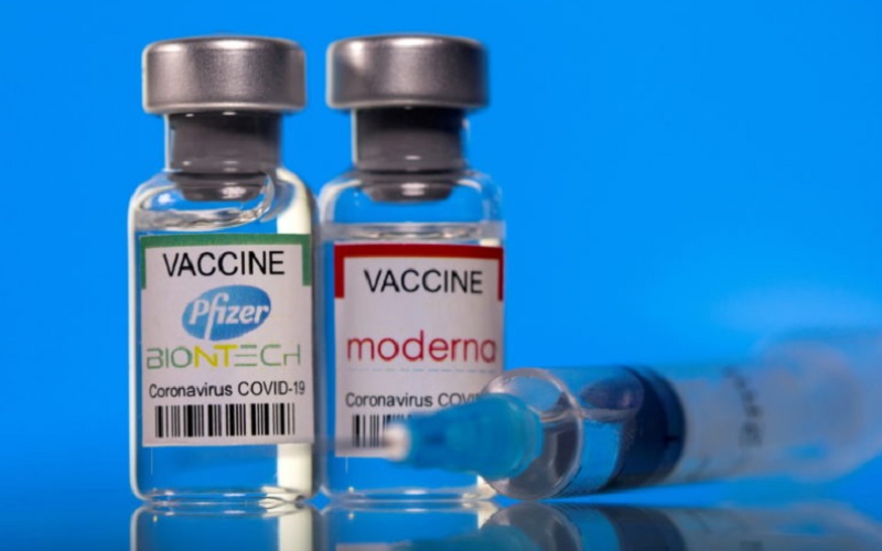 CDC AS Rekomendasikan Vaksin Pfizer dan Moderna untuk Orang Dewasa