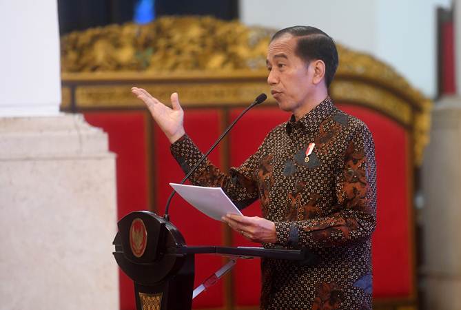 Presiden Joko Widodo menyampaikan pidato sebelum membuka Rakernas Kementerian Agraria dan Tata Ruang/Badan Pertanahan Nasional (ATR/BPN) di Istana Negara, Jakarta, Rabu (6/2/2019)./ANTARA-Akbar Nugroho Gumay