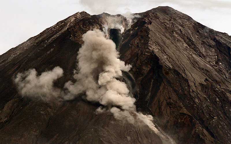  Bentuk Kawah Gunung Semeru Berubah Pasca Erupsi