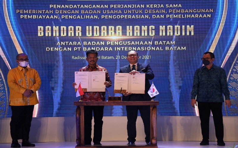 BP Batam menandatangani PKS dengan badan usaha terkait pengelolaan Bandar Udara Hang Nadim, Batam. Istimewa