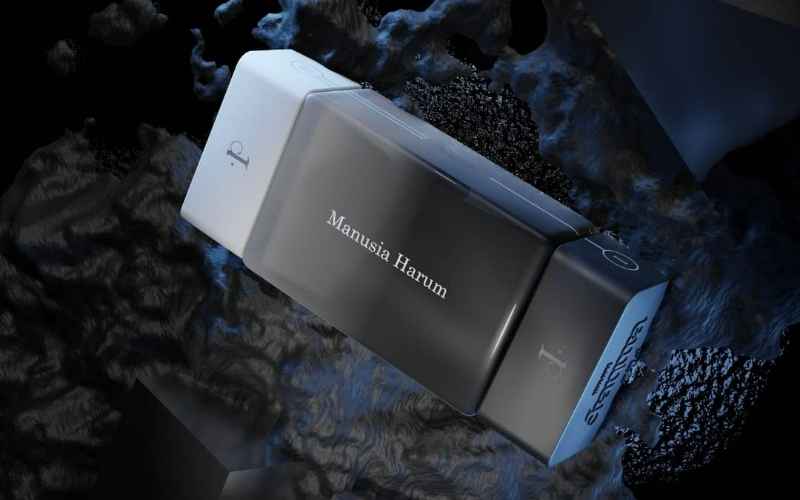 Produk baru HMNS, Manusia Harum 'Ambar Janma' yang akan dirilis internasional di Paris Fashion Week 2022.