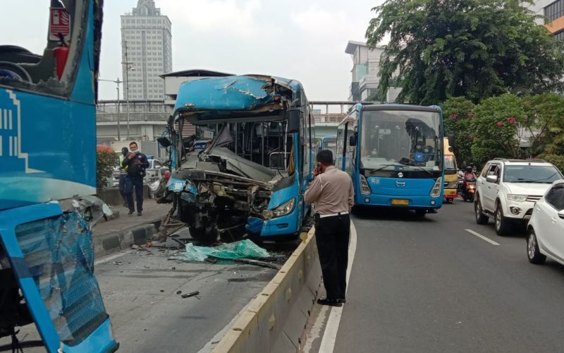 KNKT Temukan 4 Masalah Terkait Insiden Beruntun Bus Transjakarta