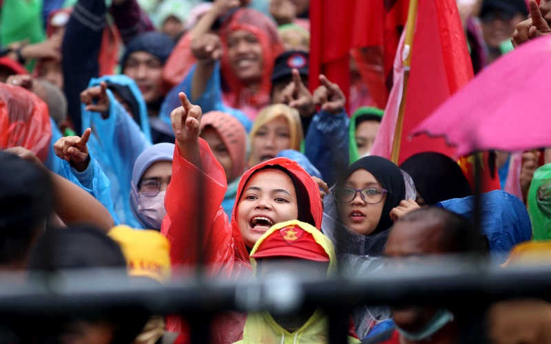  Soal Upah 2022, Ridwan Kamil Ajak Buruh Bahas Nasib Pekerja di Atas 1 Tahun