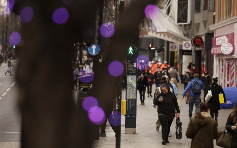  Jelang Natal, Pusat Perbelanjaan di London Sepi Akibat Ancaman Omicron