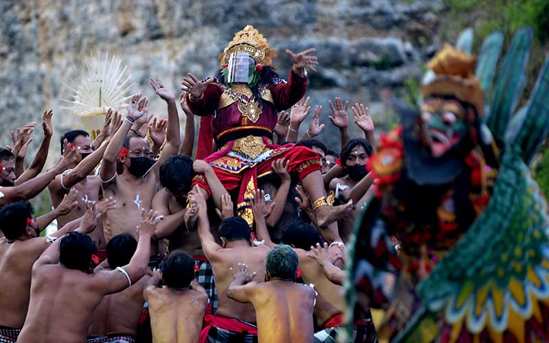  Obyek Wisata GWK Gelar Pertunjukan Kesenian Selama Masa Liburan Akhir Tahun