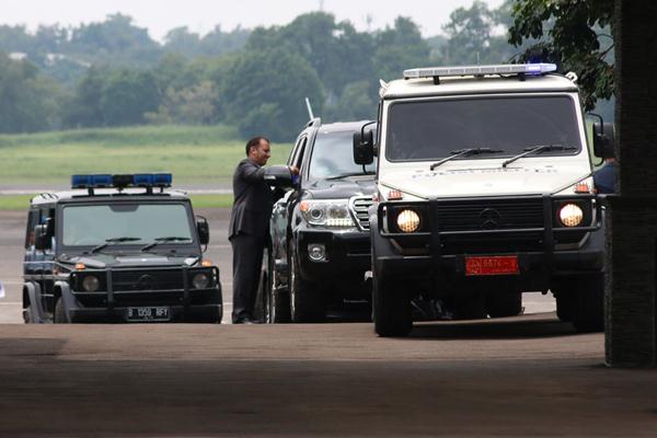  Viral Video Oknum Paspampres Pecahkan Kaca Spion Pengendara Mobil di Jalan Tol