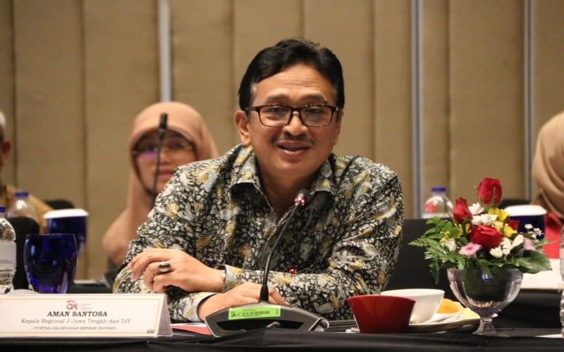 Kepala OJK Regional 3 Jawa Tengah dan DIY Aman Santosa. /Foto: Dokumen OJK